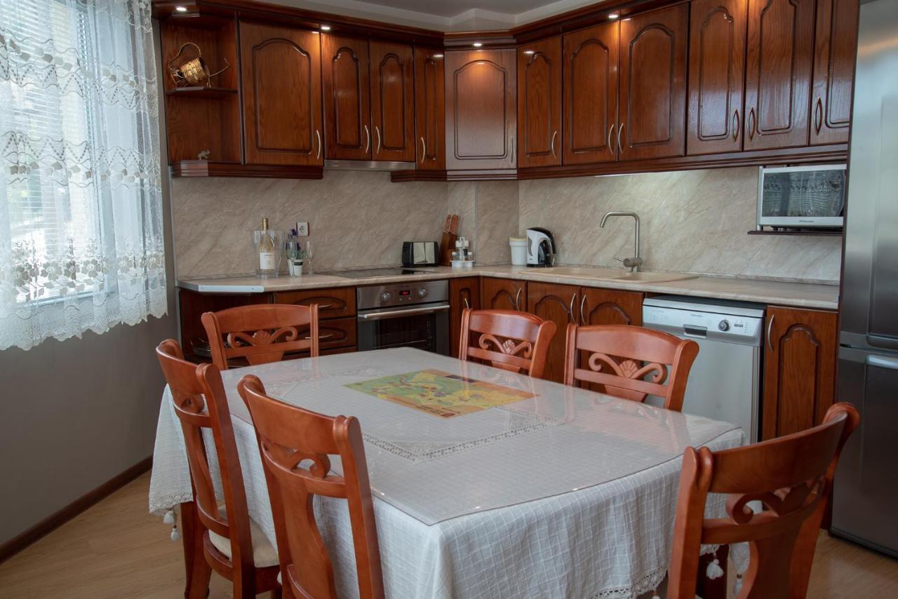 Apartment Veda Велико-Тирново Екстер'єр фото